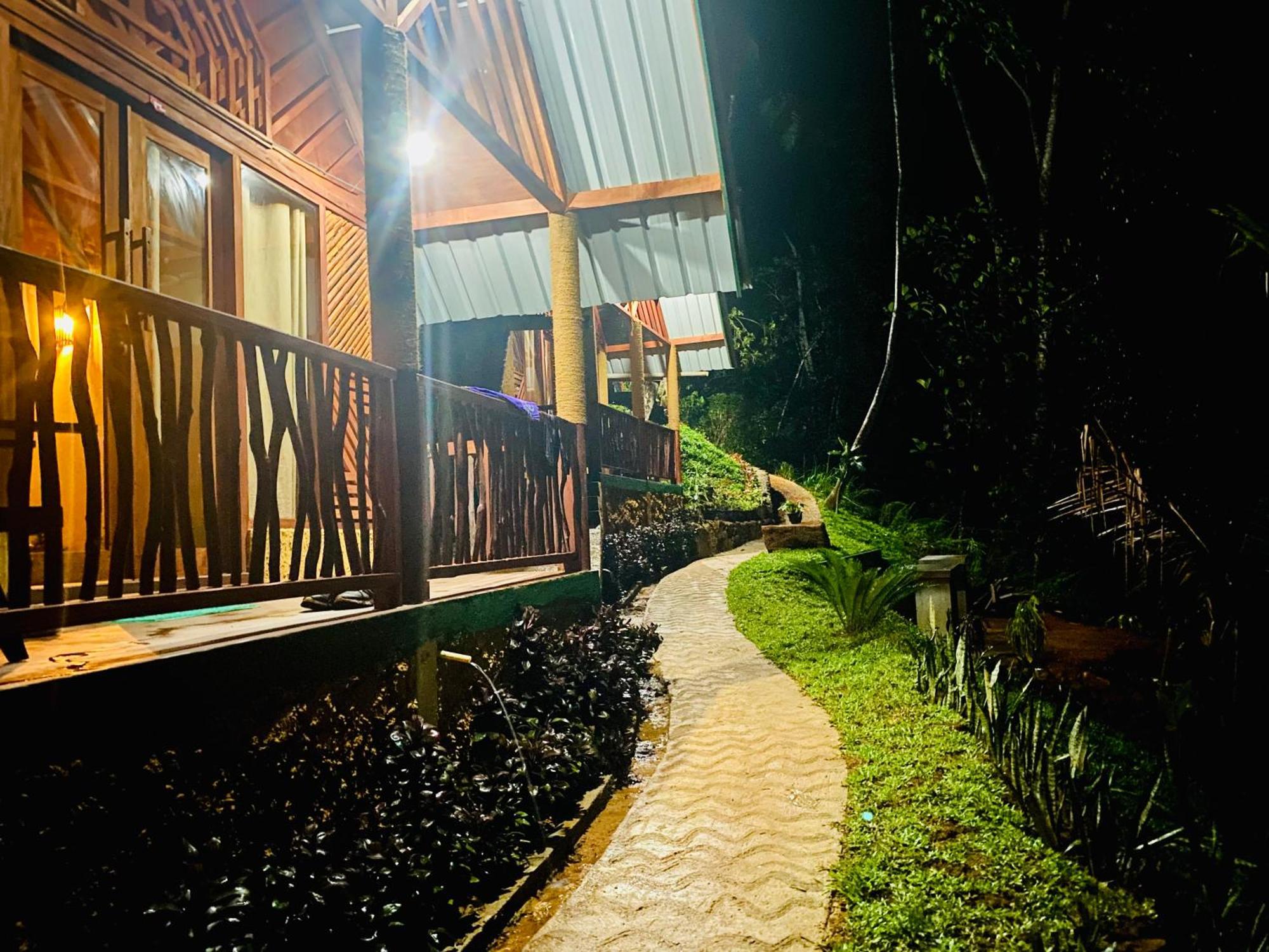 The Rainforest Hideaway Hotel Deniyaya Bagian luar foto